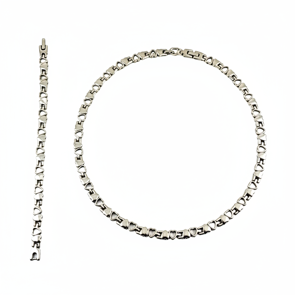 Conjunto Lazo de Amor gargantilla y pulsera plateada fondo blanco